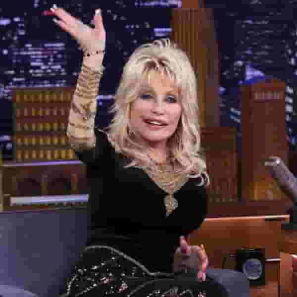 Has Dolly Parton Been Cancelled? The Federalist Criticism & Fan Backlash Explained