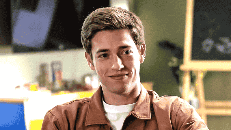 Full Cast of 911 Lone Star Season 5 - Every Main Character & Actor In 2024 Episodes (Photos)