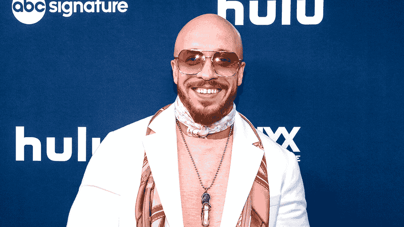 Who Is KeiLyn Durrel Jones? 4 Things to Know About How to Die Alone Actor - Wiki Bio Details