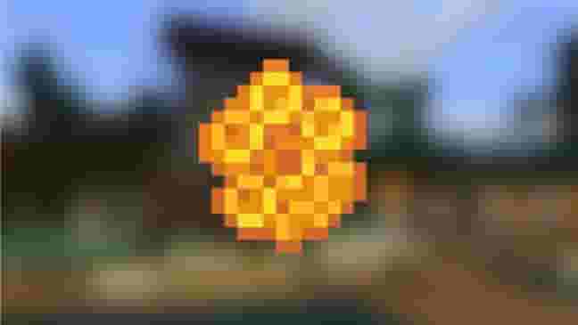 How to make a beehive in Minecraft