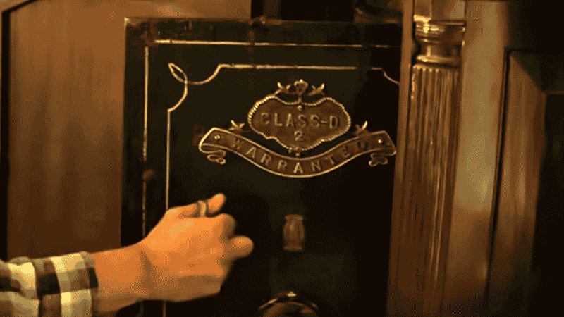 Territory Netflix: So What Was in the Safe?