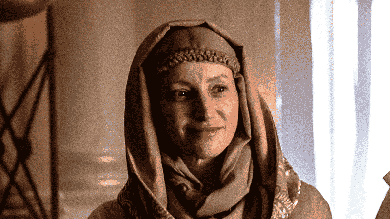 Full Cast of Mary Netflix: Characters & Actors (Photos) - Noa Cohen, Anthony Hopkins & More