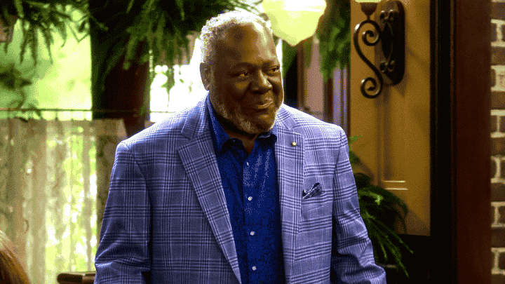 Full Cast of The Upshaws Season 6: Every Main Actor & Character (Photos)