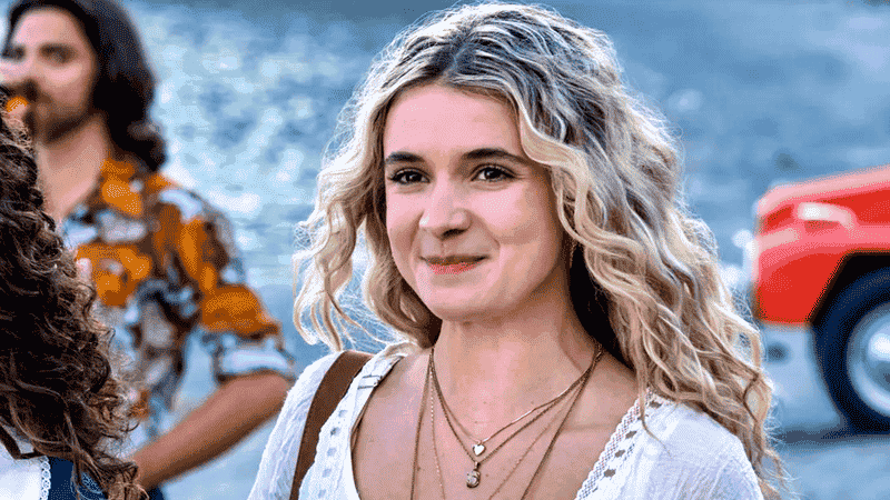 Full Cast of The Way Home Season 3 - Every Main Character & Actor Who Appears (Photos)